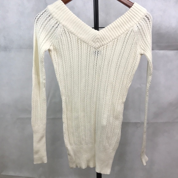 Guess - Picture 2 of 4